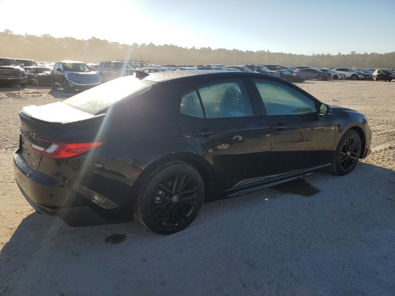 2026 Toyota Camry Xse - Фото 3