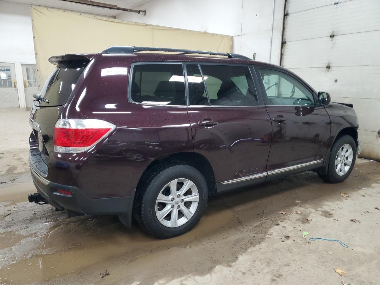2013 Toyota Highlander Base - Фото 3