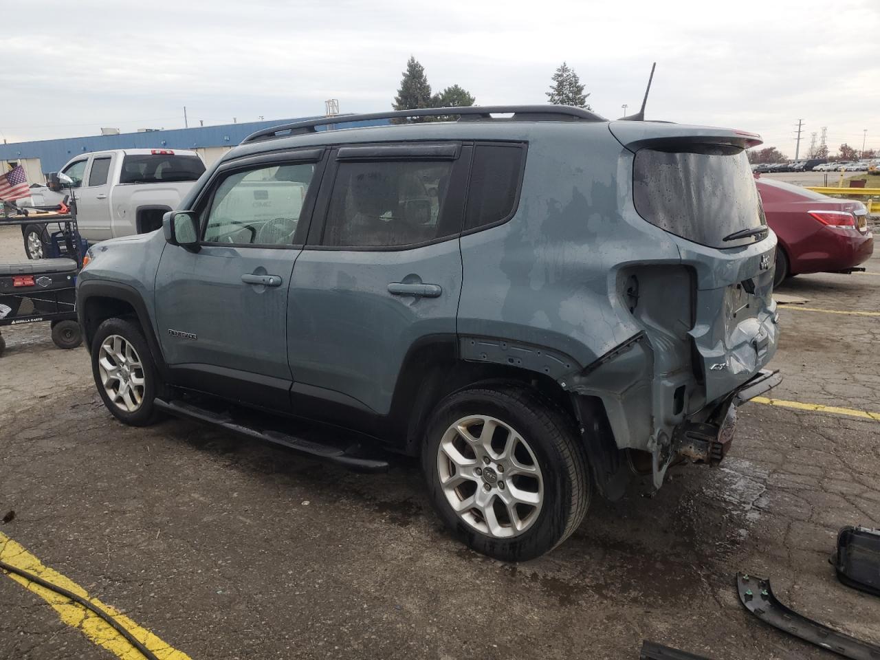 2018 Jeep Renegade Latitude - Image 2