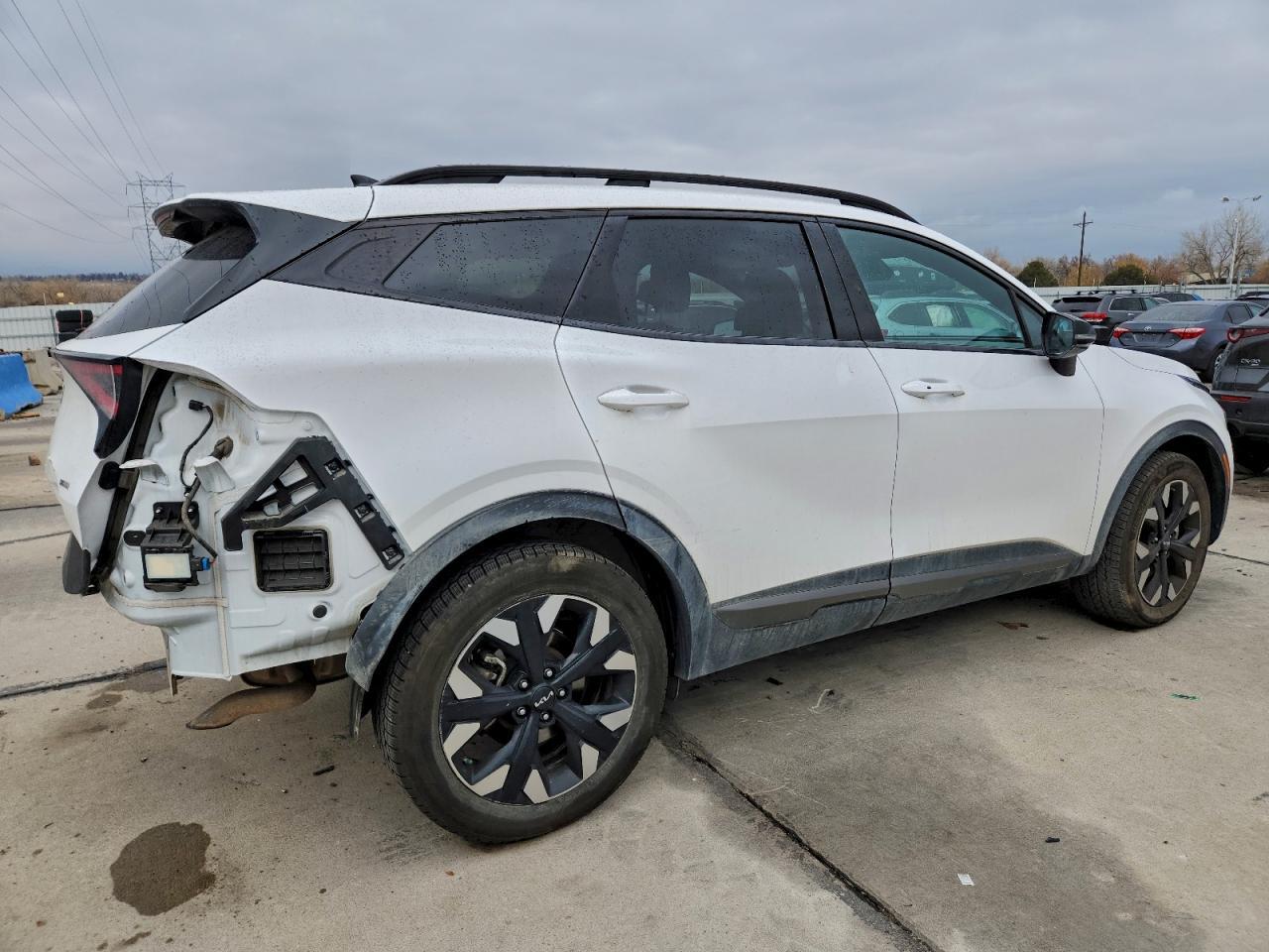 2023 Kia Sportage X Line - Image 3