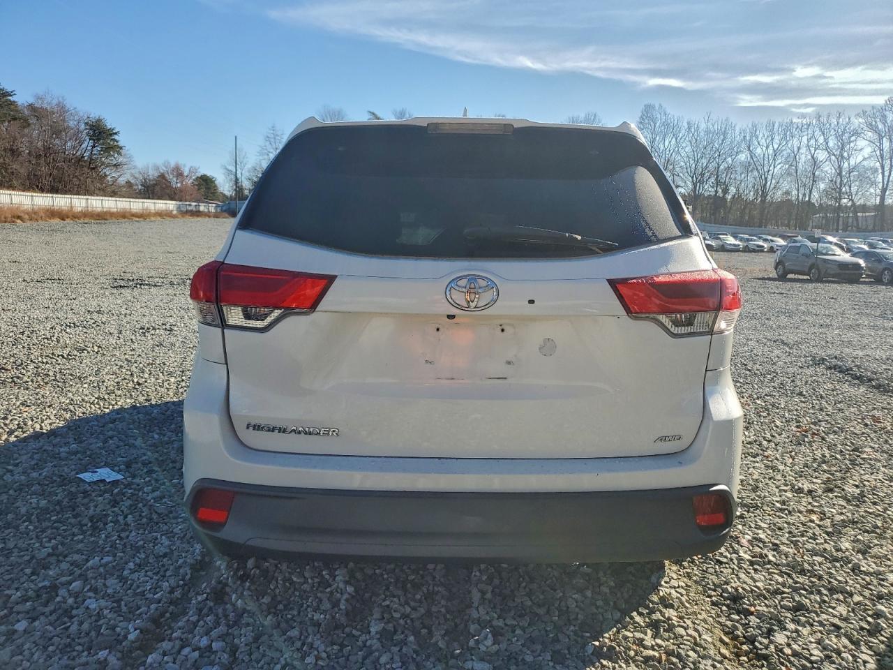 2019 Toyota Highlander Se - Фото 6