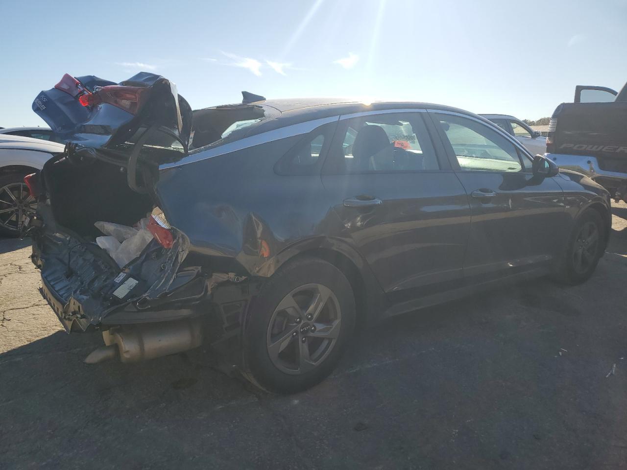 2022 Kia K5 Lxs - Image 3