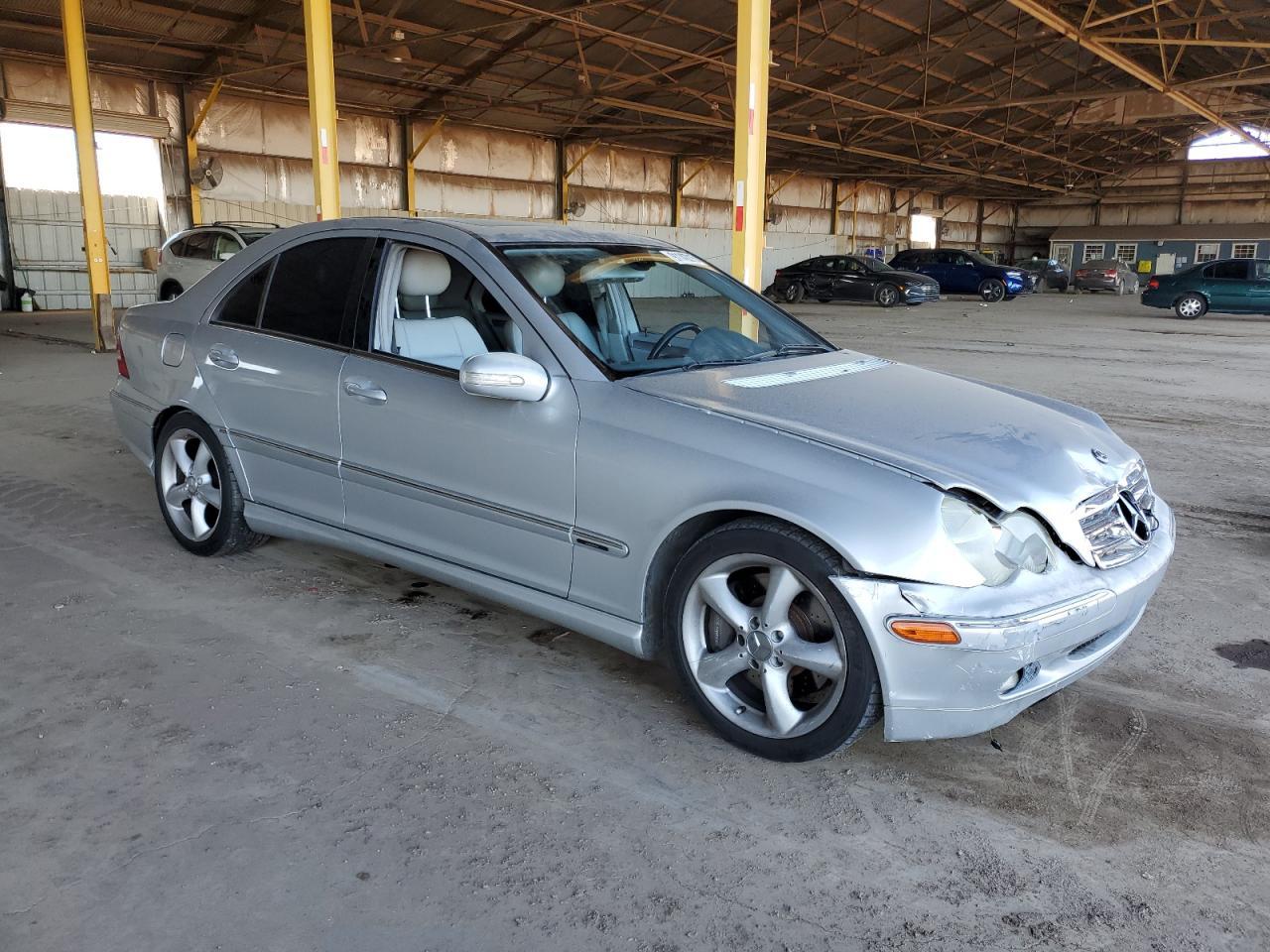 2005 Mercedes-Benz C 320 - Image 4