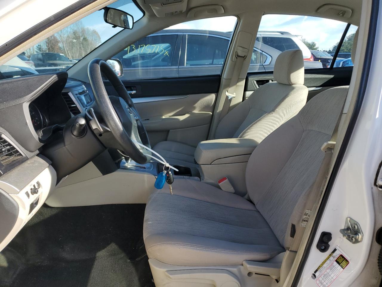 2013 Subaru Legacy 2.5I - Image 7