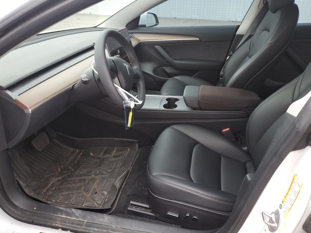 2022 Tesla Model 3 - Фото 7