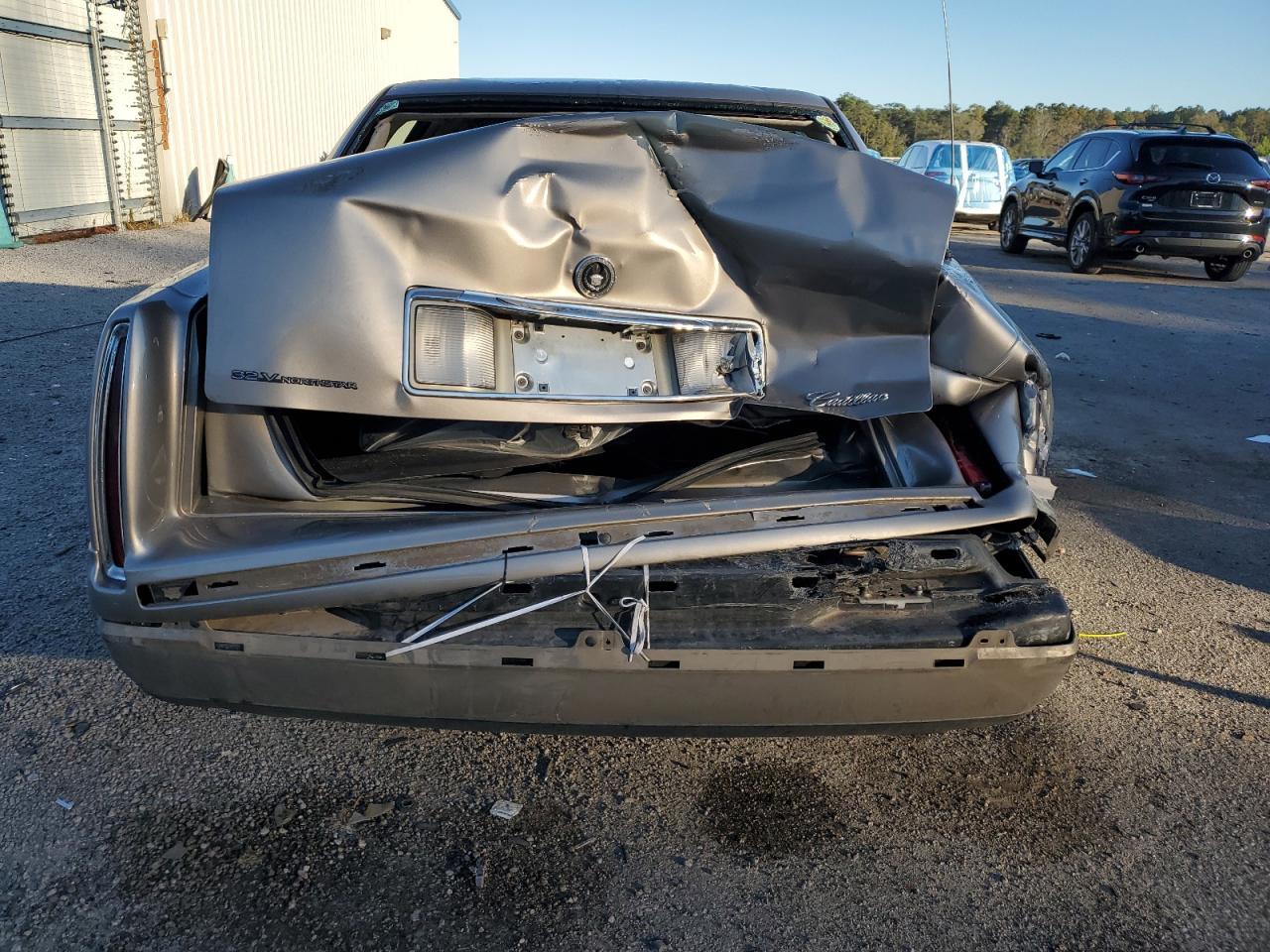 1999 Cadillac Deville - Фото 6