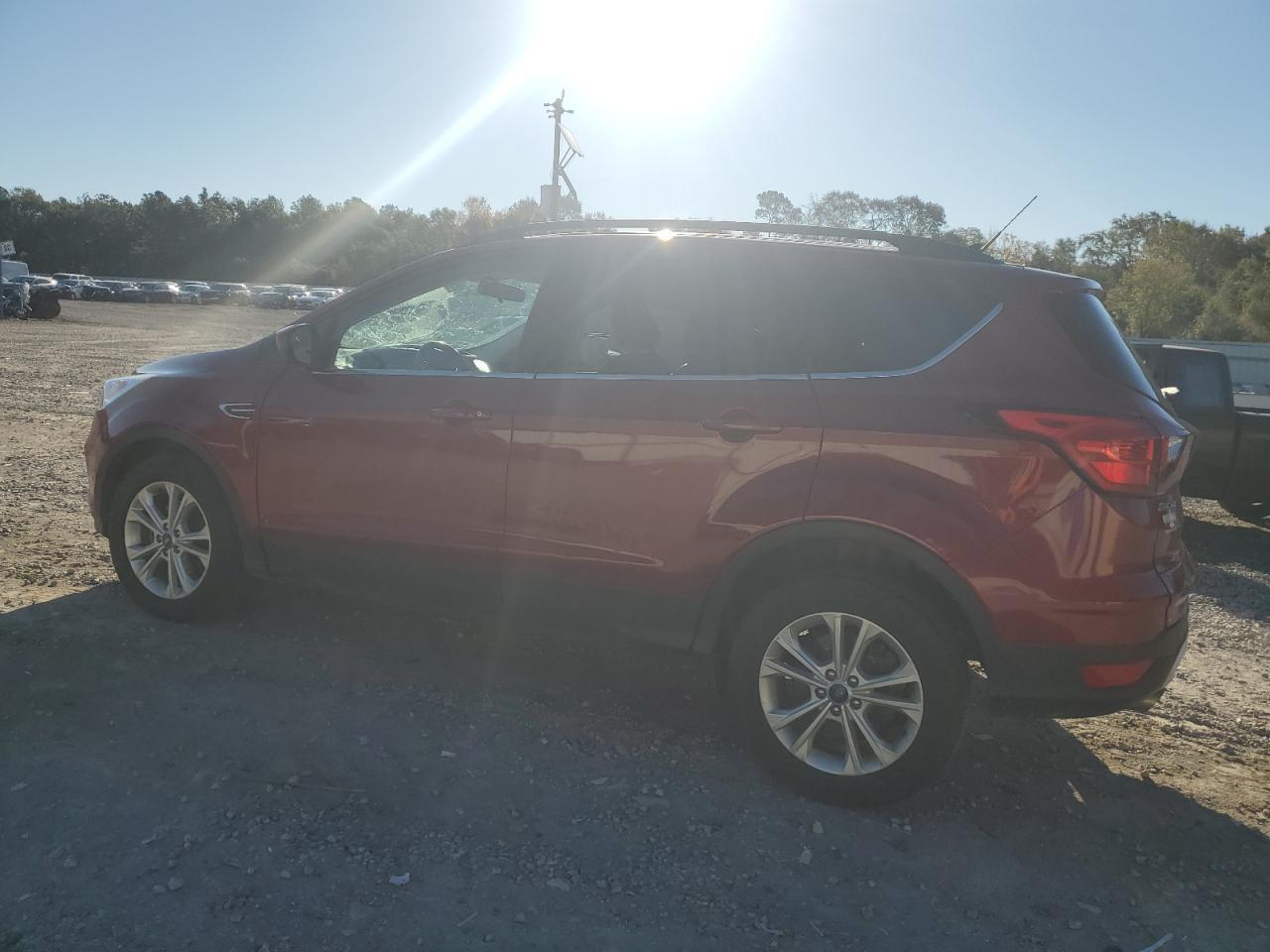 2019 Ford Escape Sel - Фото 2