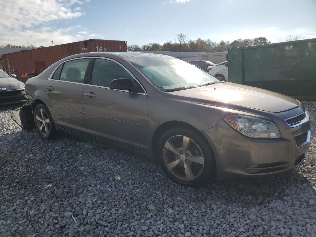 2011 Chevrolet Malibu Ls - Image 4