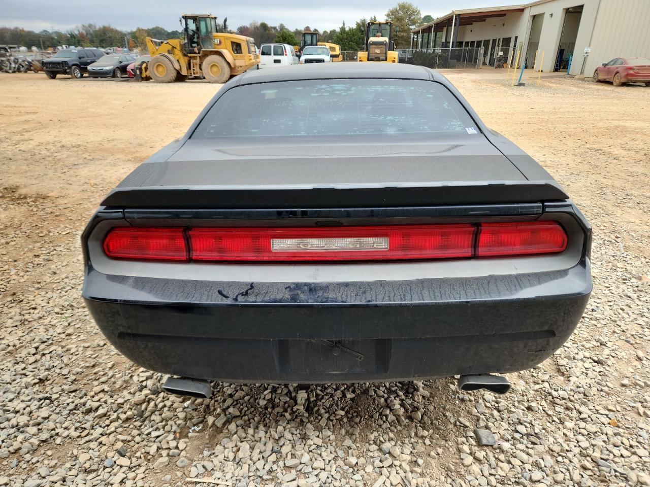 2014 Dodge Challenger Sxt - Image 6