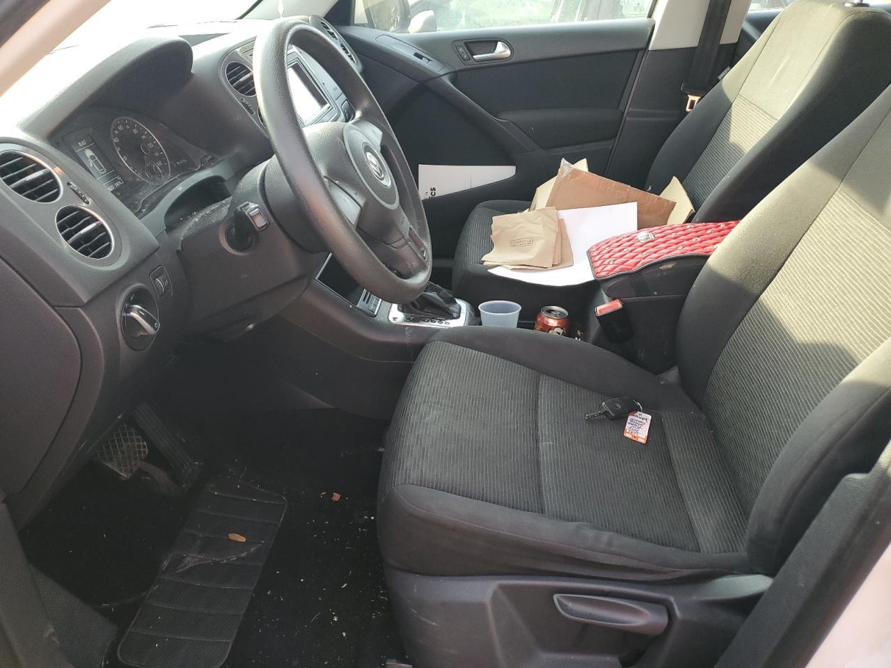 2012 Volkswagen Tiguan S - Фото 7