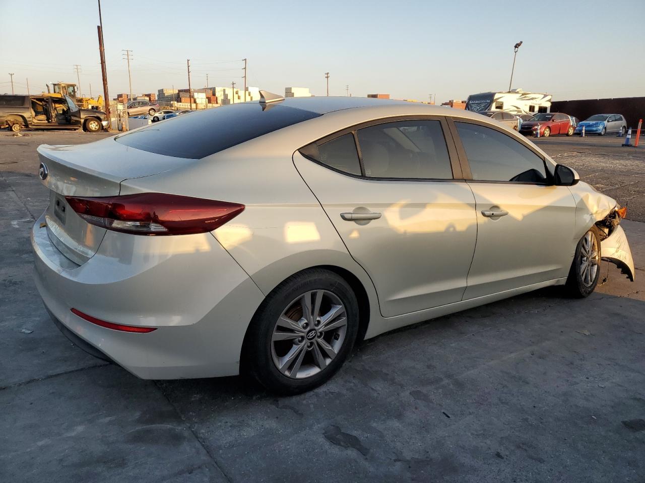 2017 Hyundai Elantra Se - Фото 3