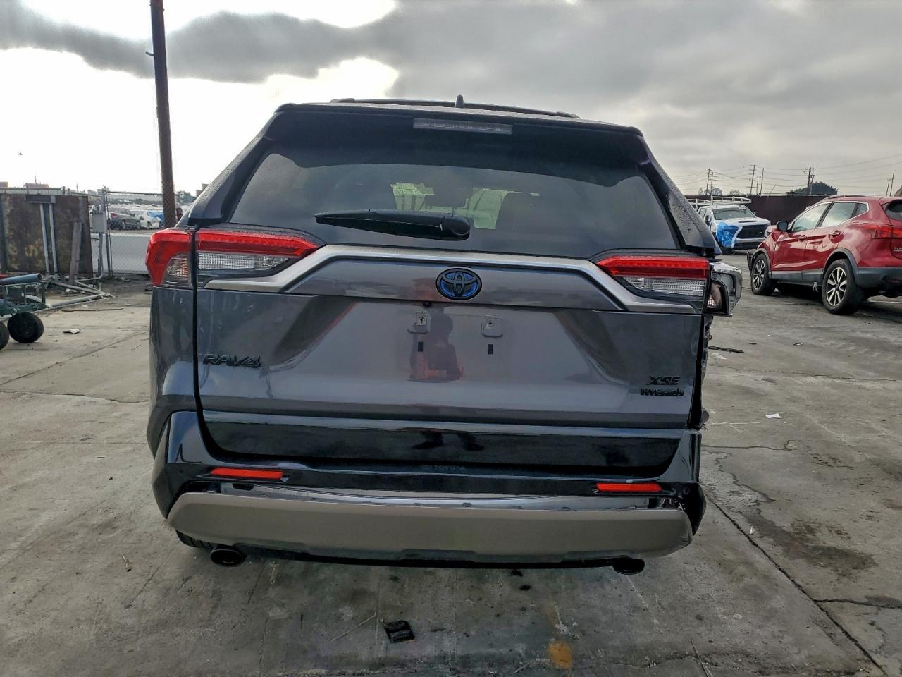 2022 Toyota Rav4 Xse - Image 6