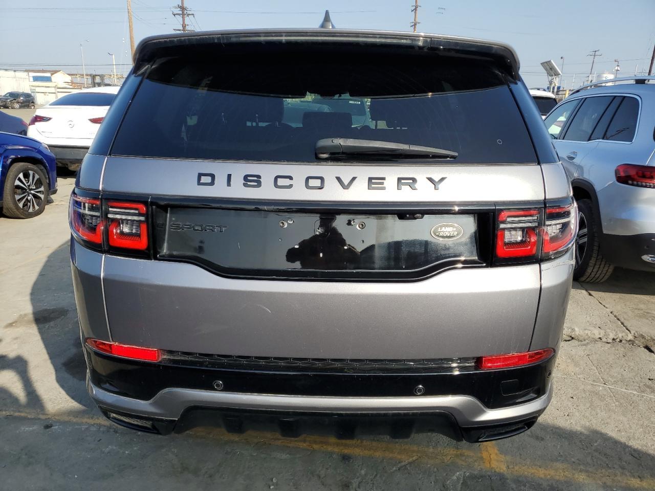 2022 Land Rover Discovery Sport S R-Dynamic - Image 6