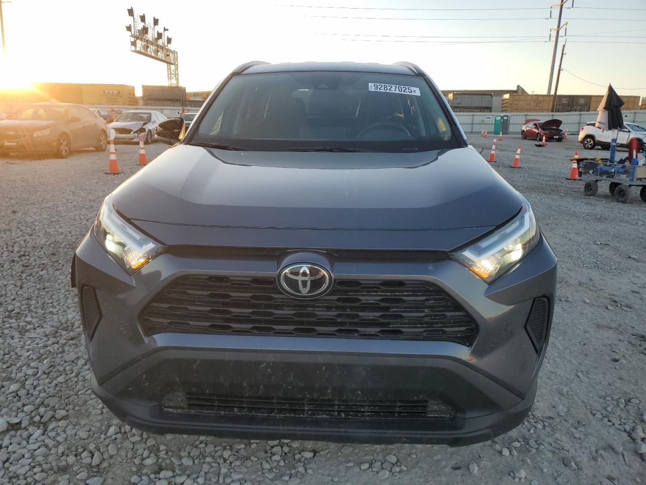 2025 Toyota Rav4 Le - Фото 5