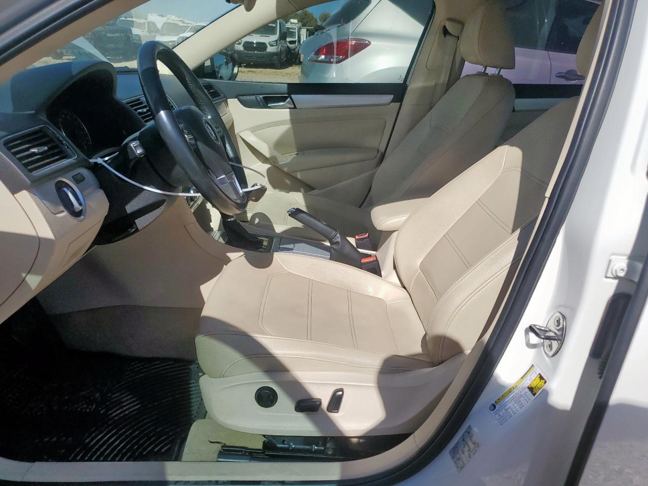 2012 Volkswagen Passat Se - Фото 7