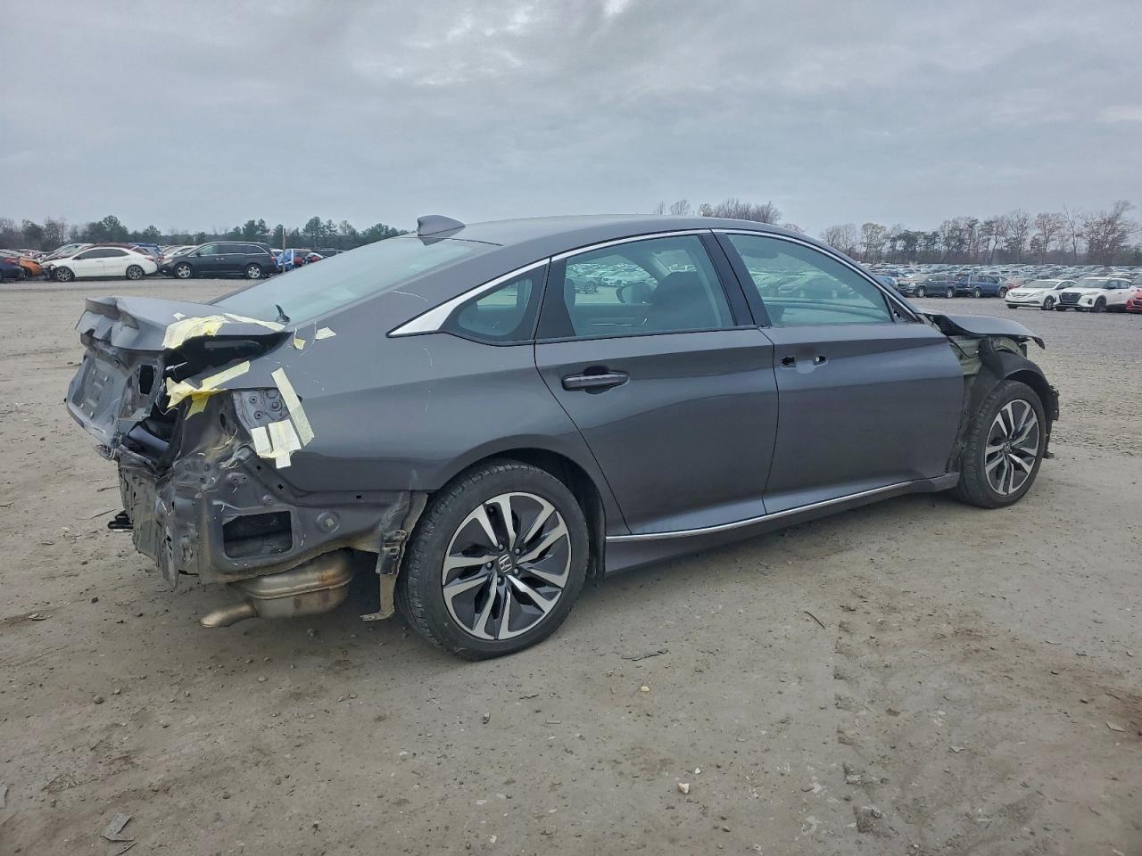 2019 Honda Accord Hybrid Ex - Image 3