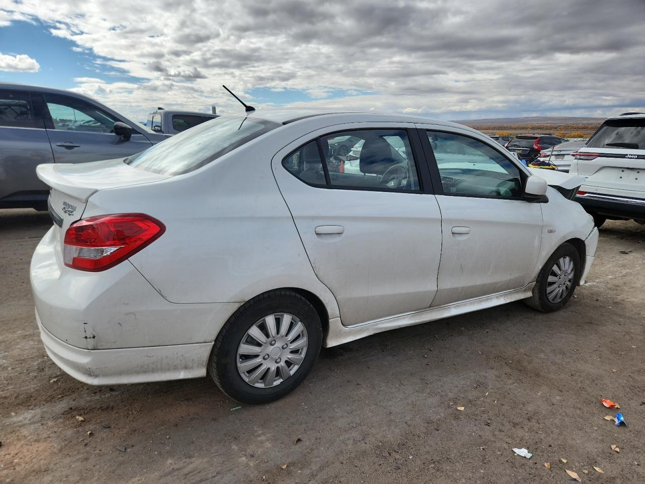 2017 Mitsubishi Mirage G4 Es - Фото 3