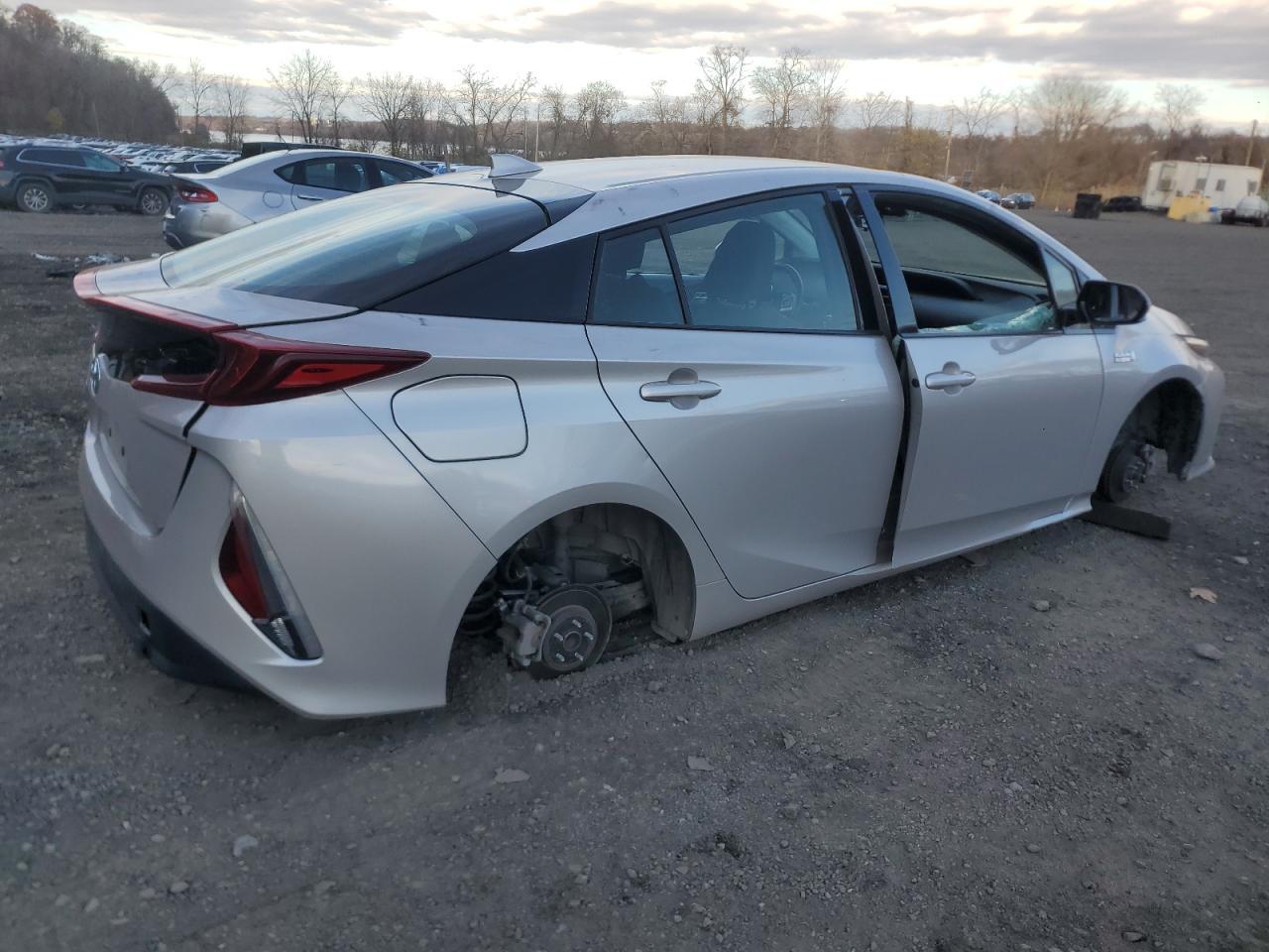 2019 Toyota Prius Prime - Image 3