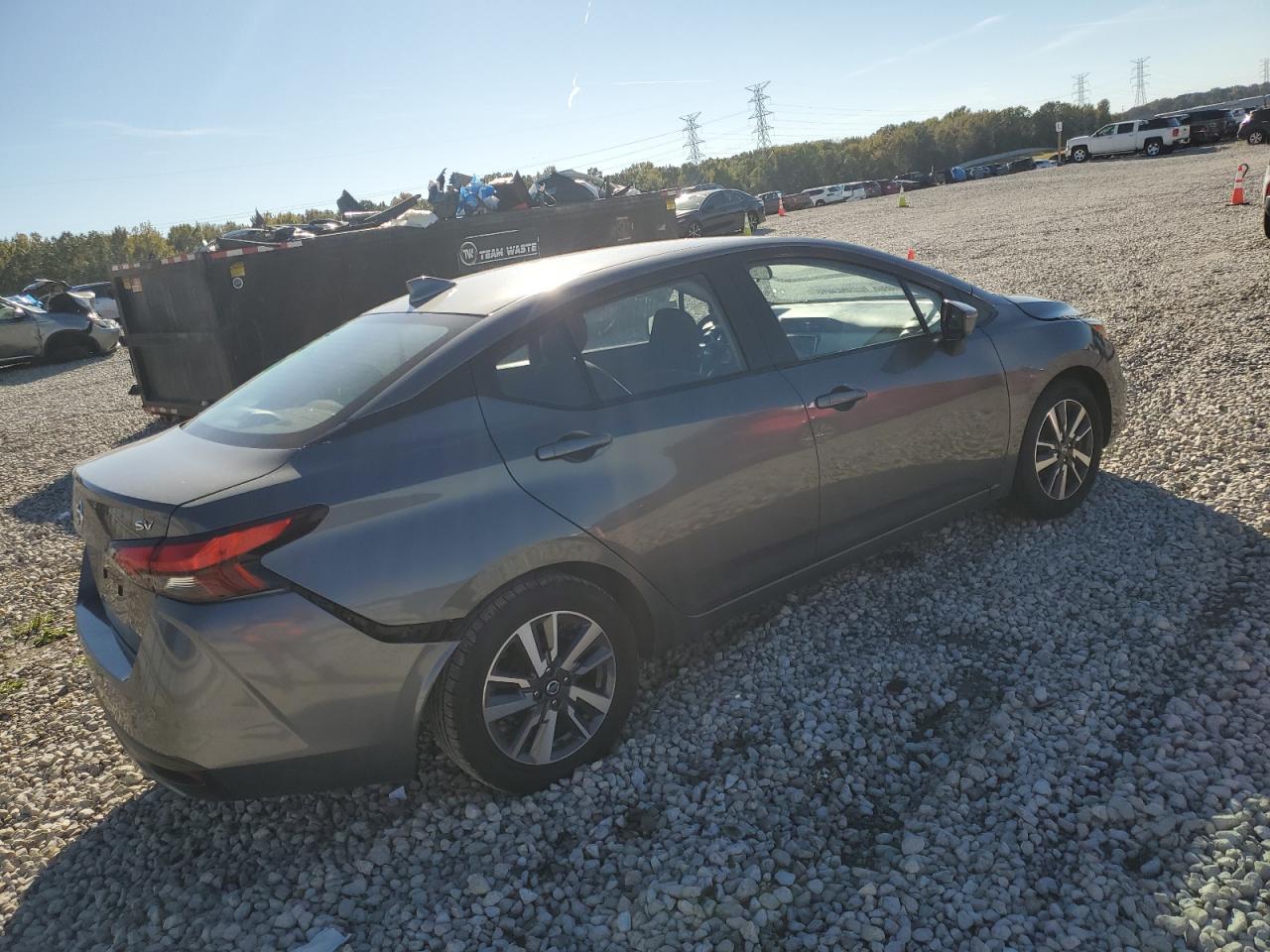 2021 Nissan Versa Sv - Фото 3