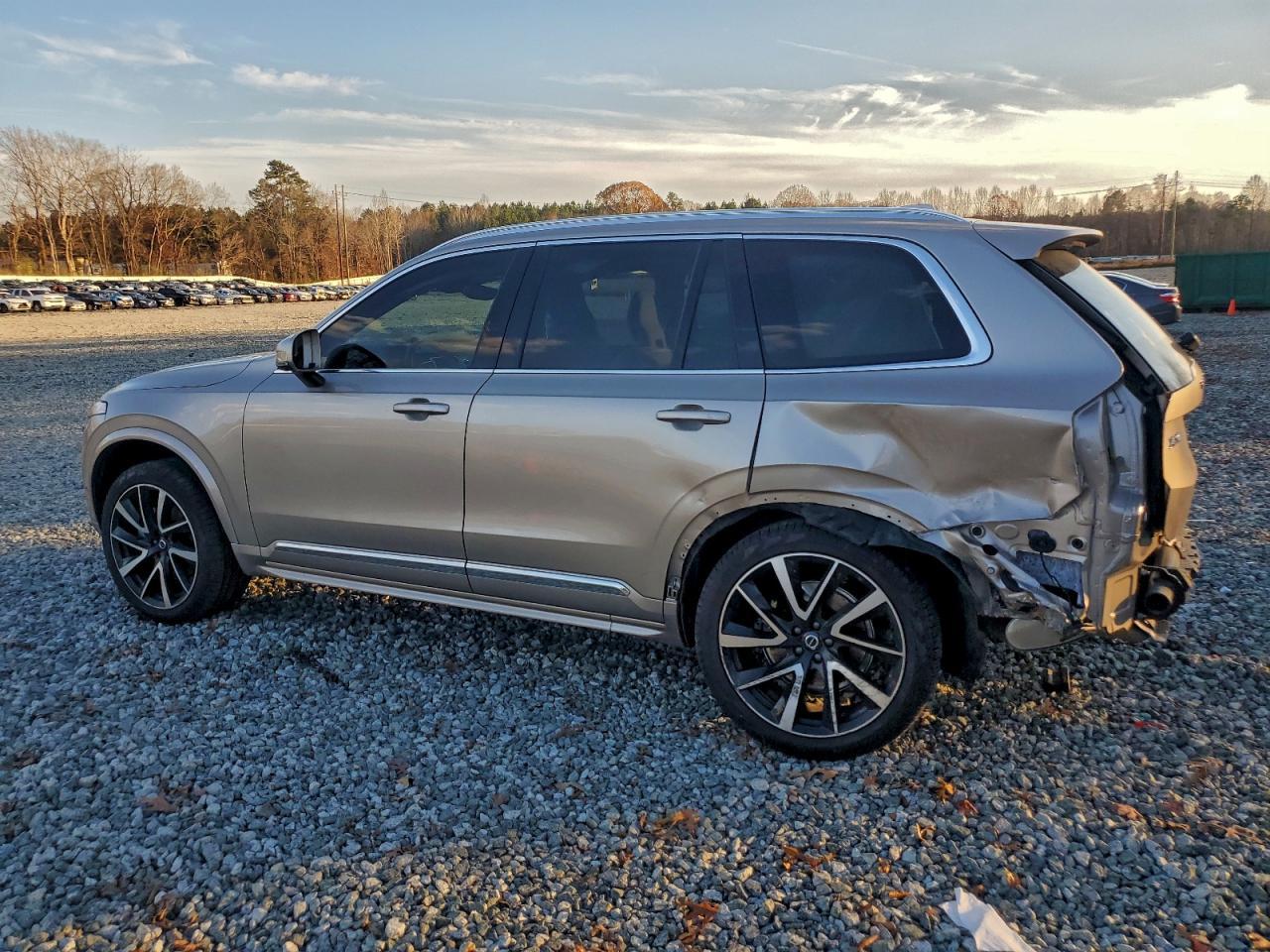 2025 Volvo Xc90 Plus - Image 2