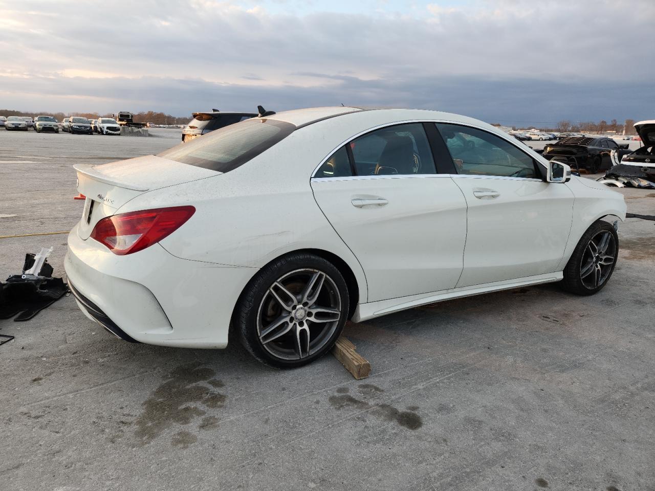 2018 Mercedes-Benz Cla 250 4Matic - Фото 3