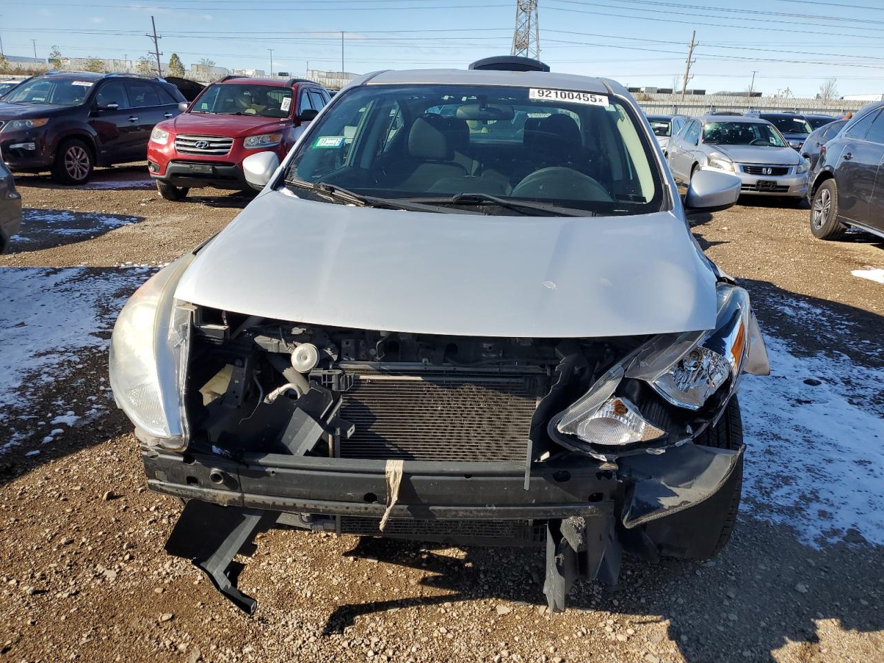 2017 Nissan Versa S - Фото 5