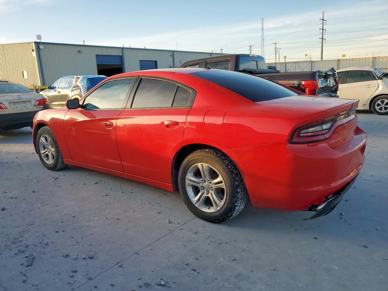 2022 Dodge Charger Sxt - Фото 2