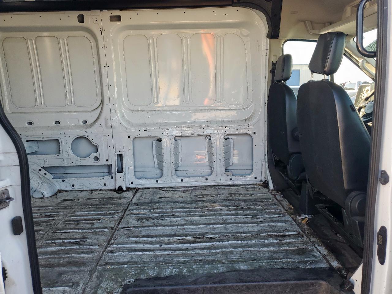 2020 Ford Transit Delivery Van - Image 6