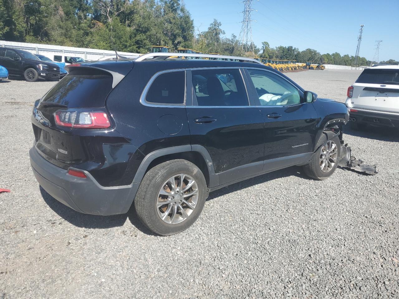 2019 Jeep Cherokee Latitude Plus - Фото 3