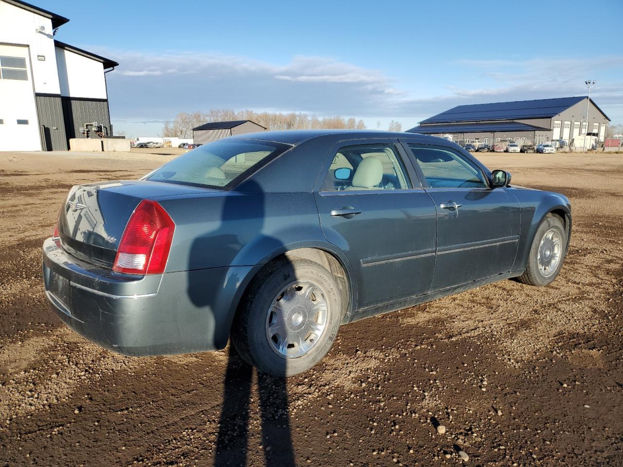 2005 Chrysler 300 Touring - Фото 3