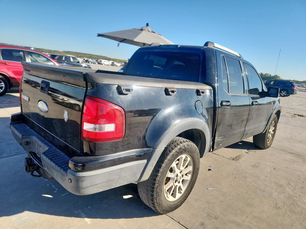 2007 Ford Explorer Sport Trac Limited - Image 3