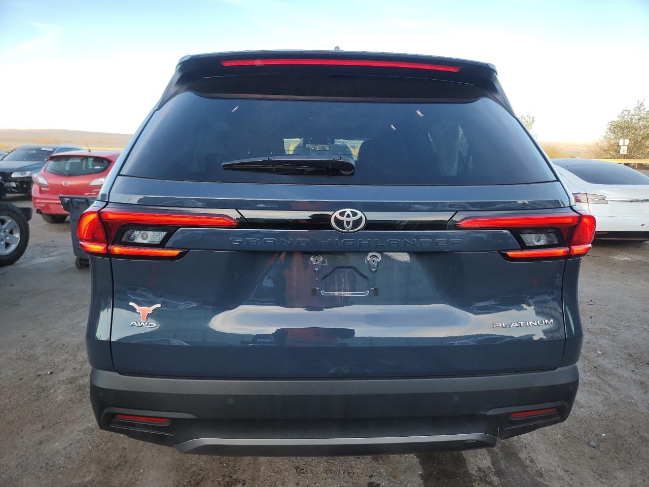 2024 Toyota Grand Highlander Xle - Фото 6