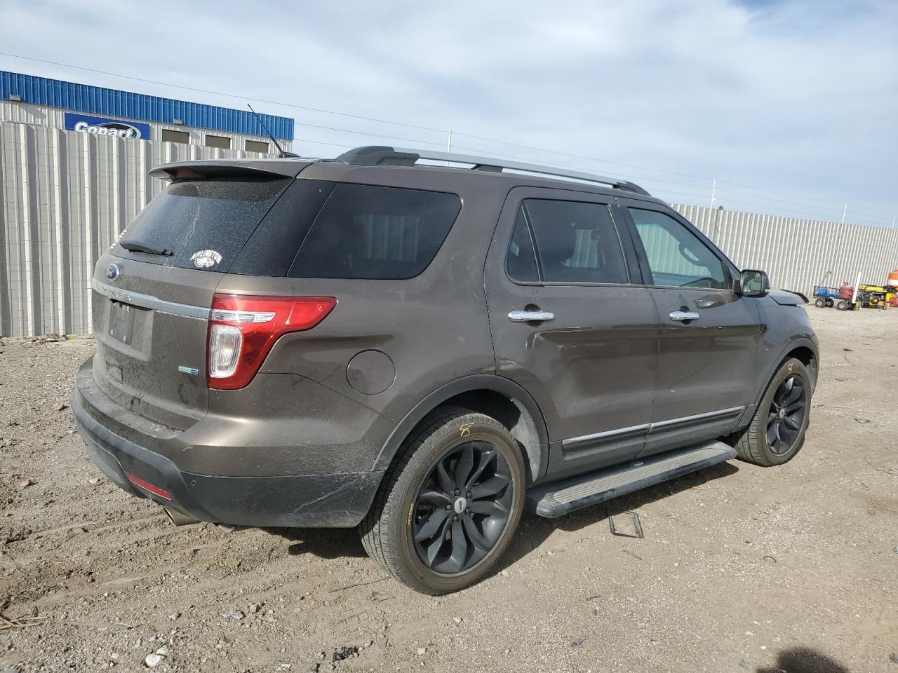 2015 Ford Explorer Xlt - Фото 3