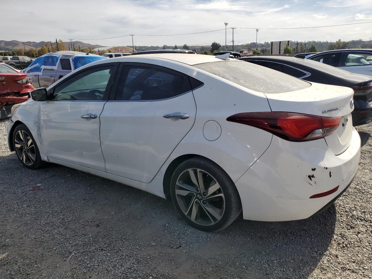 2014 Hyundai Elantra Se - Image 2