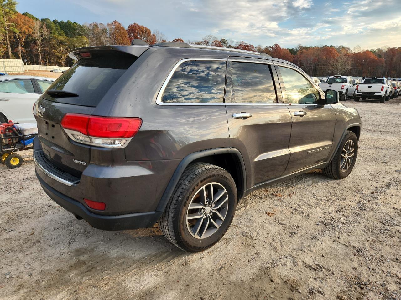 2017 Jeep Grand Cherokee Limited - Image 3