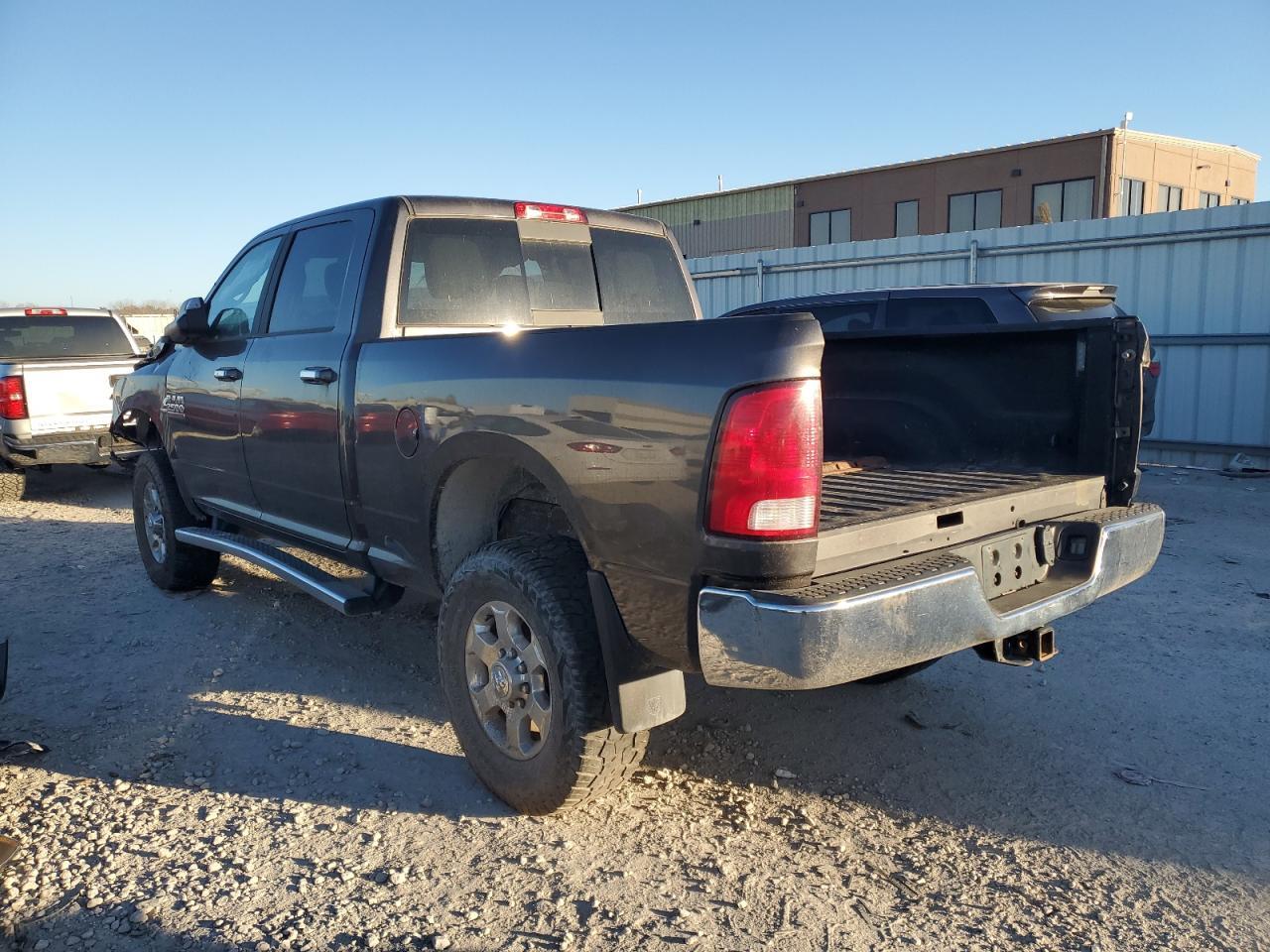 2018 Ram 2500 Slt - Image 2