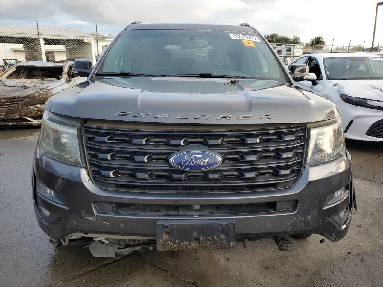 2016 Ford Explorer Sport - Image 5