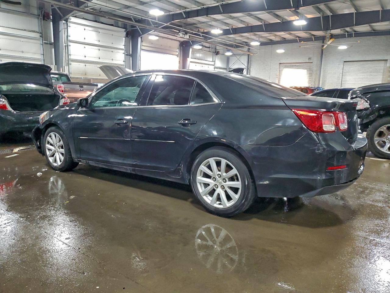 2015 Chevrolet Malibu 2Lt - Фото 2