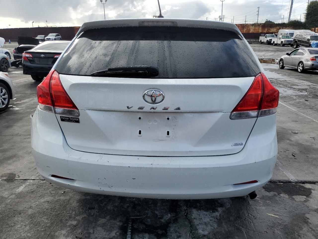 2010 Toyota Venza - Фото 6