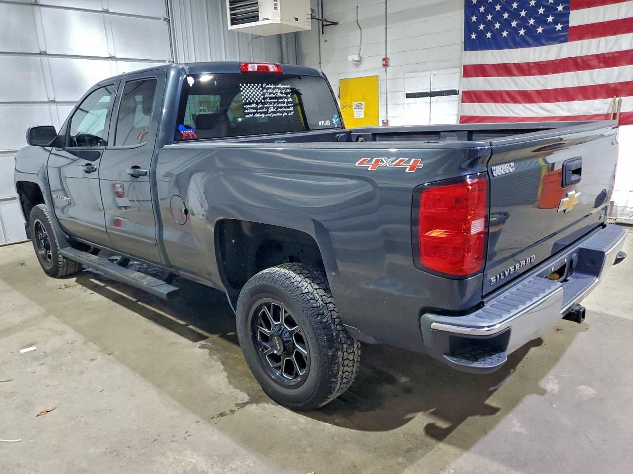 2017 Chevrolet Silverado K1500 Lt - Фото 2