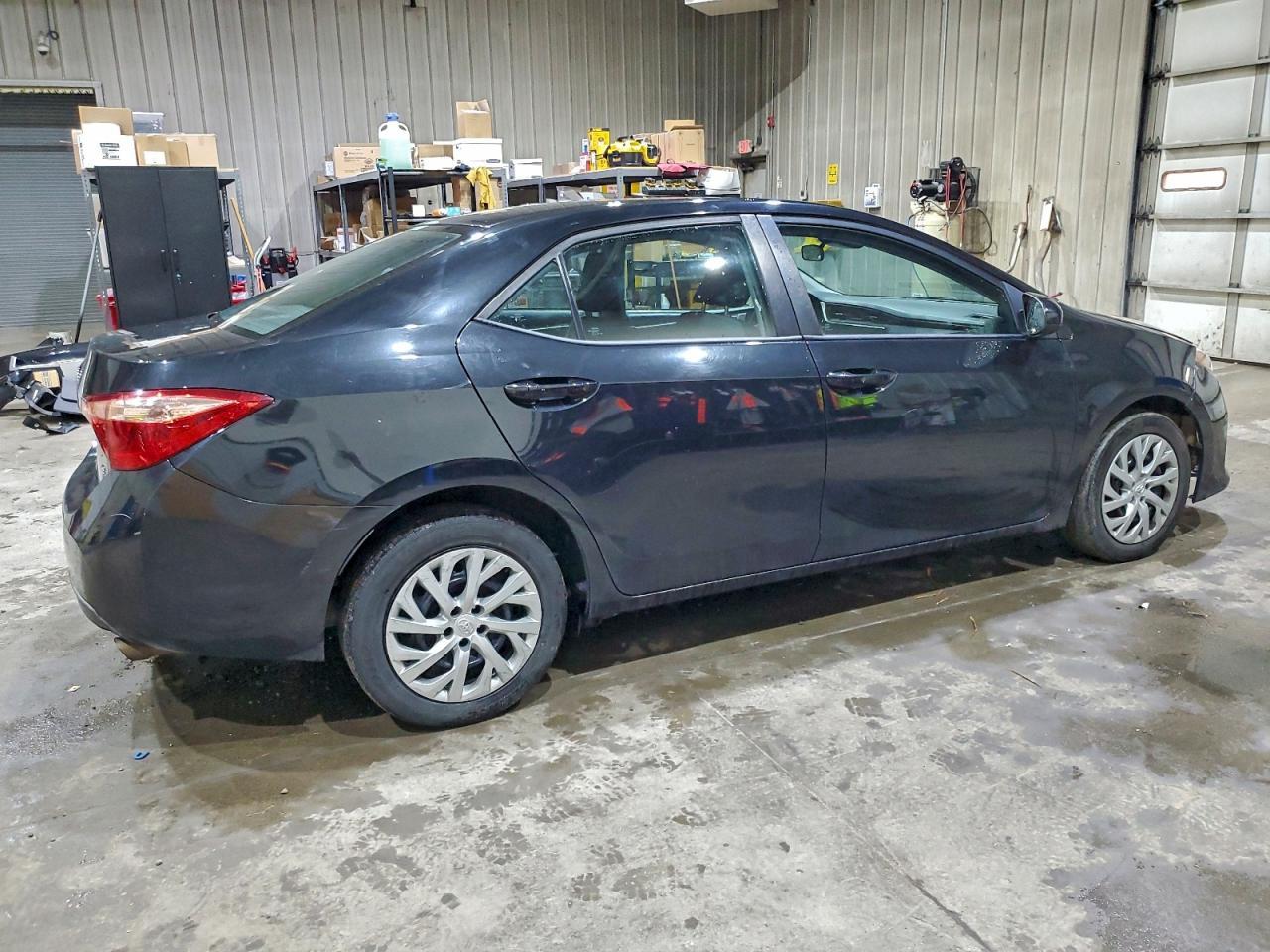 2019 Toyota Corolla Le - Фото 3