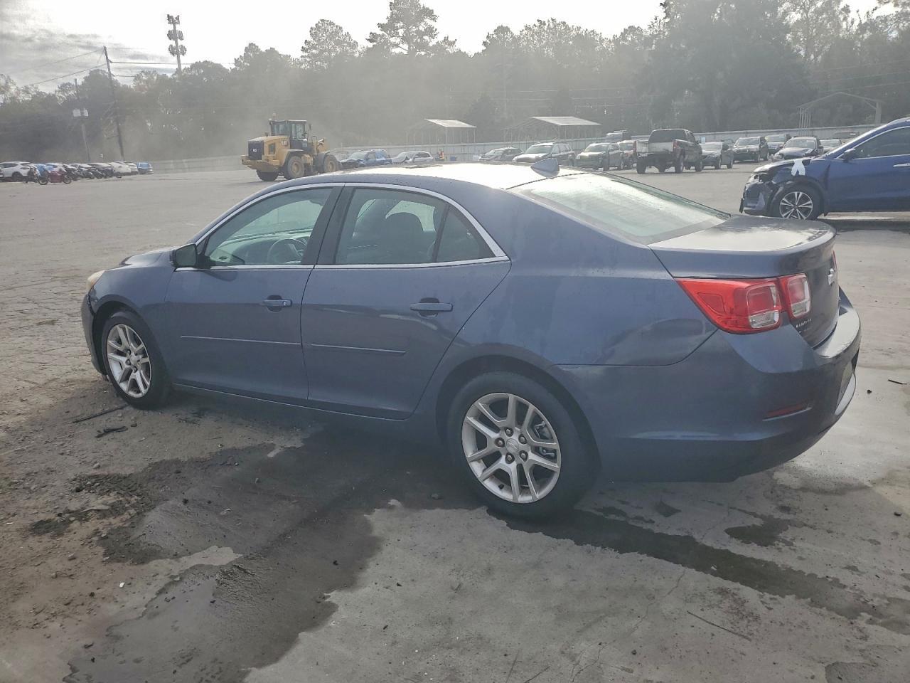 2013 Chevrolet Malibu 1Lt - Фото 2