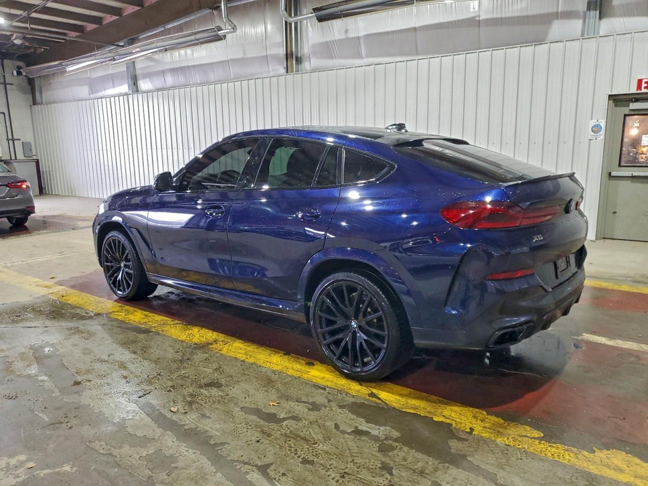 2021 BMW X6 M50I - Фото 2