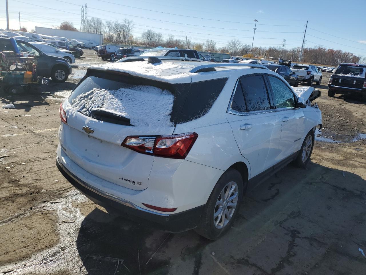 2018 Chevrolet Equinox Lt - Image 3