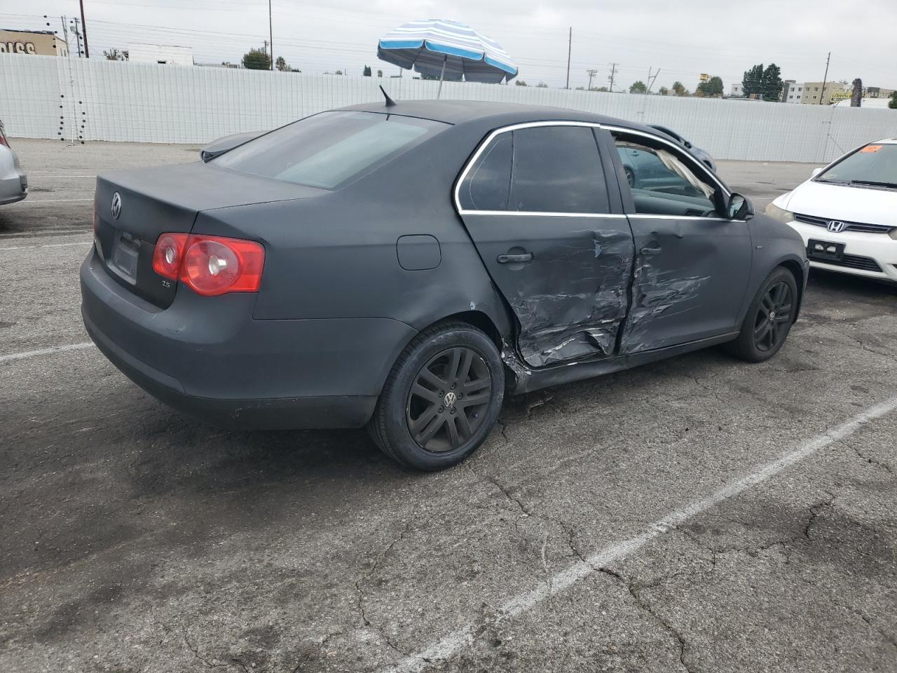 2007 Volkswagen Jetta Wolfsburg - Image 3