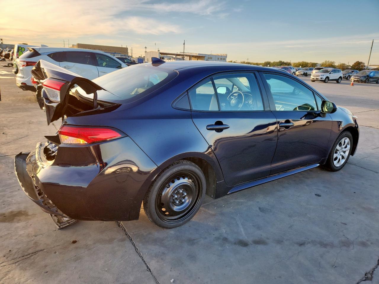 2022 Toyota Corolla Le - Image 3