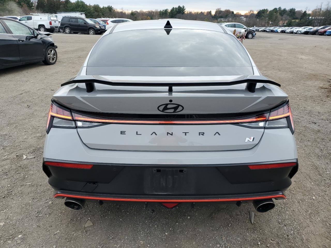 2025 Hyundai Elantra N - Фото 6