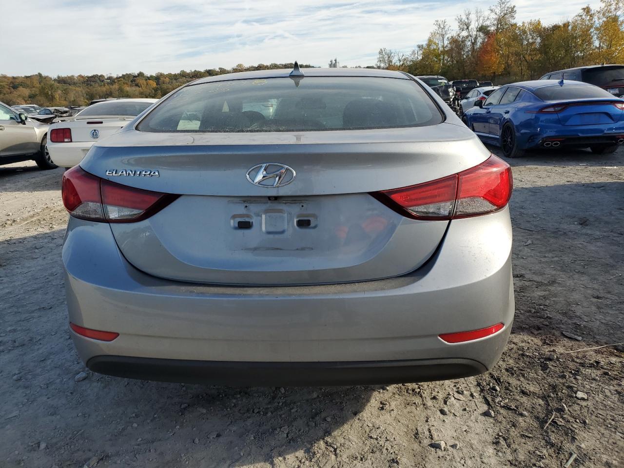 2015 Hyundai Elantra Se - Image 6