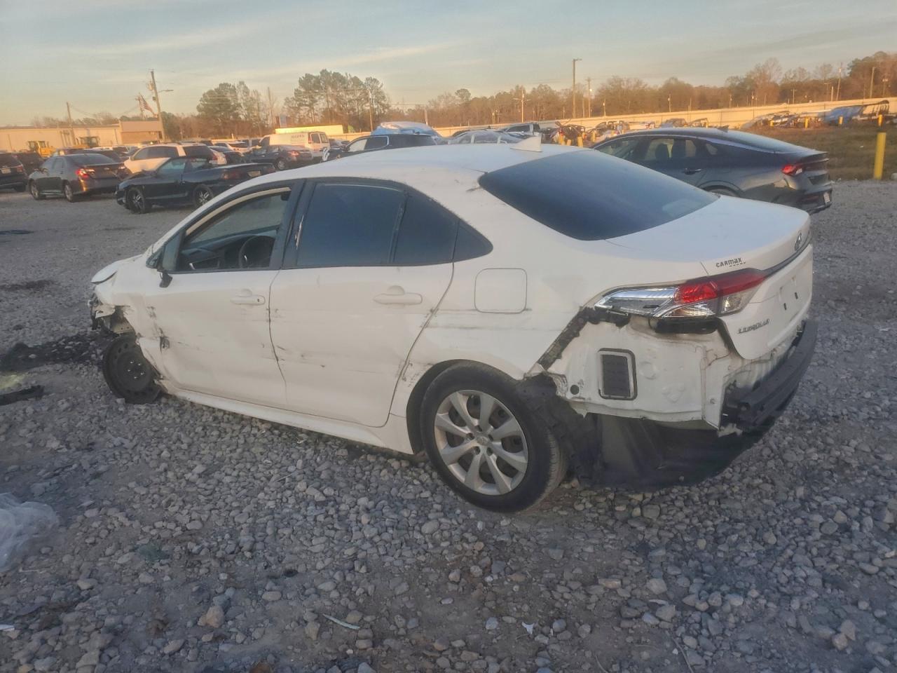 2022 Toyota Corolla Le - Image 2