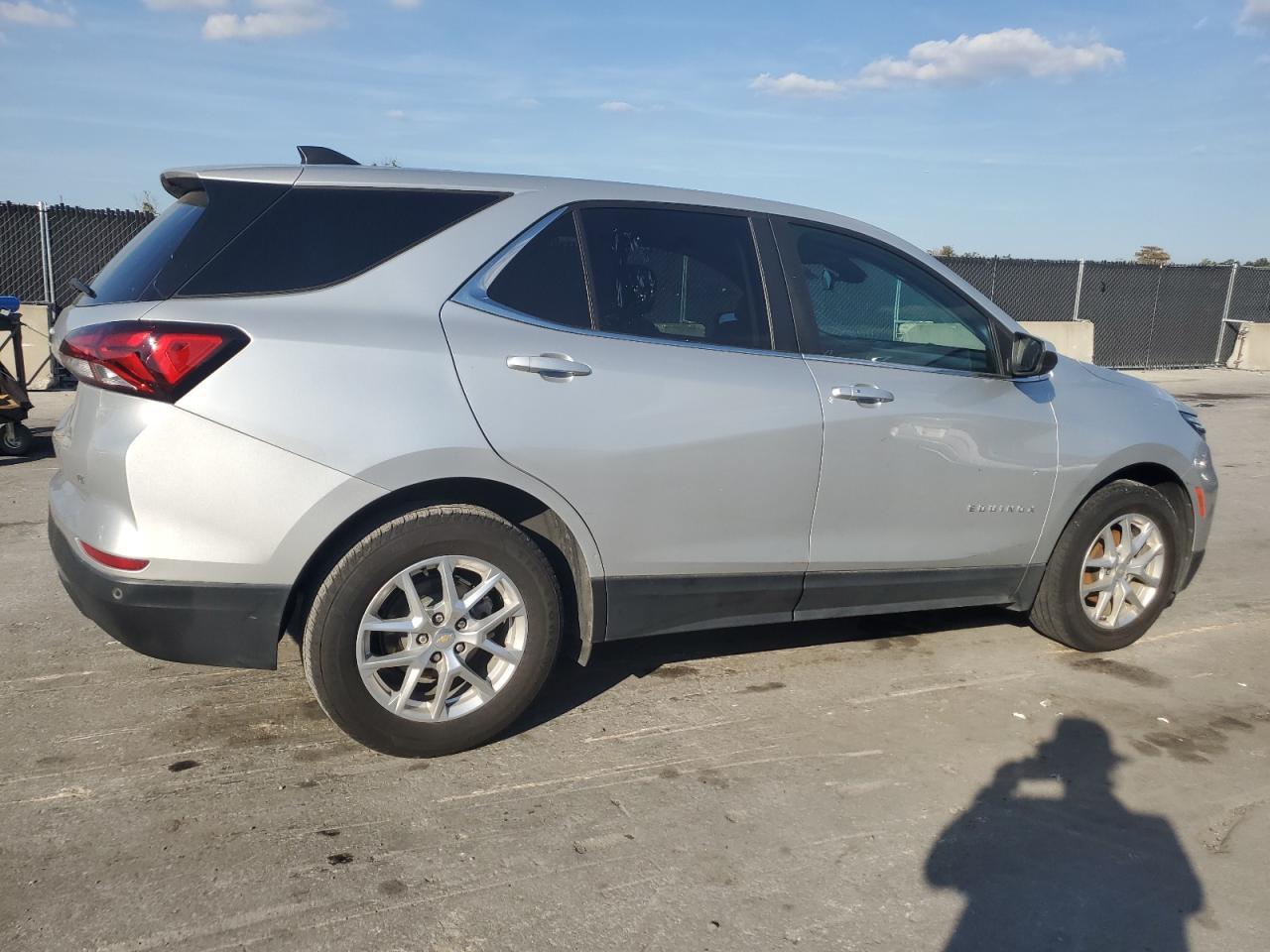2022 Chevrolet Equinox Lt - Фото 3